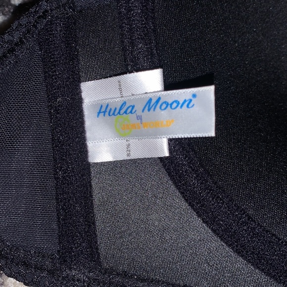 🏖️🌴 Stylish halter black net bikini top - Picture 4 of 5